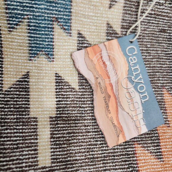 Durable southwest tote by World Traveler - Picture 7 of 7